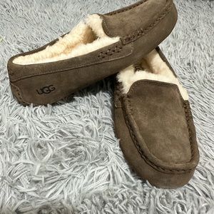 NWOB MENS 7 ESPRESSO UGG ASCOT 1101110 SUEDE SHEEPSKIN SLIPPERS MOCCASINS